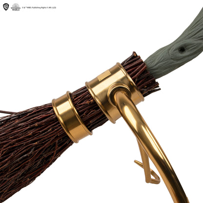 Harry Potter Replik 1/1 Feuerblitz-Besen 2022 Edition (Limitiert)
