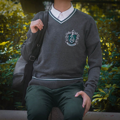 Slytherin Strickpullover – Magischer Stil für Ehrgeizige