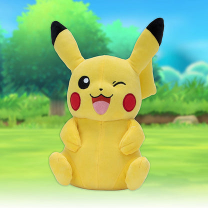 Pikachu Winking 30 cm – Der Charmeur unter den Pokémon!